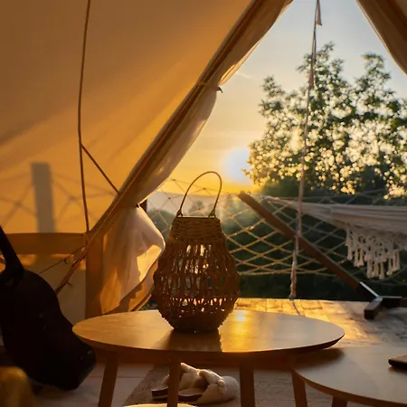 Luxussátor Glamping Ty Západy